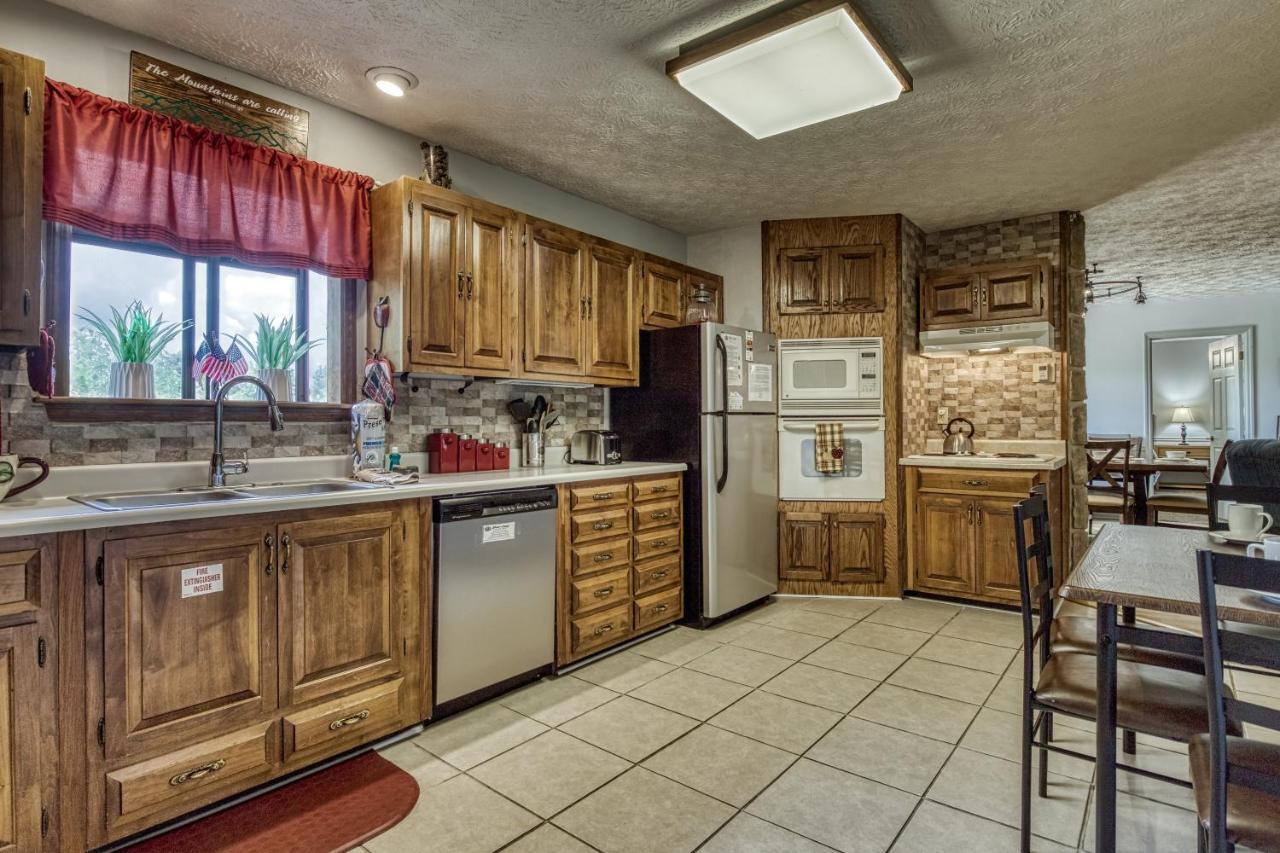Apple Valley Hideaway, 1089 Of Free Attraction Tickets For Each Paid Day, Dollywood And More! Pigeon Forge Kültér fotó