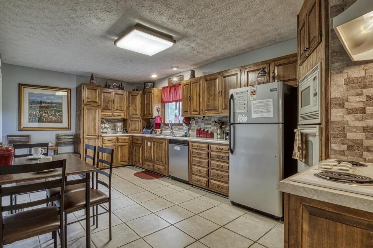 Apple Valley Hideaway, 1089 Of Free Attraction Tickets For Each Paid Day, Dollywood And More! Pigeon Forge Kültér fotó